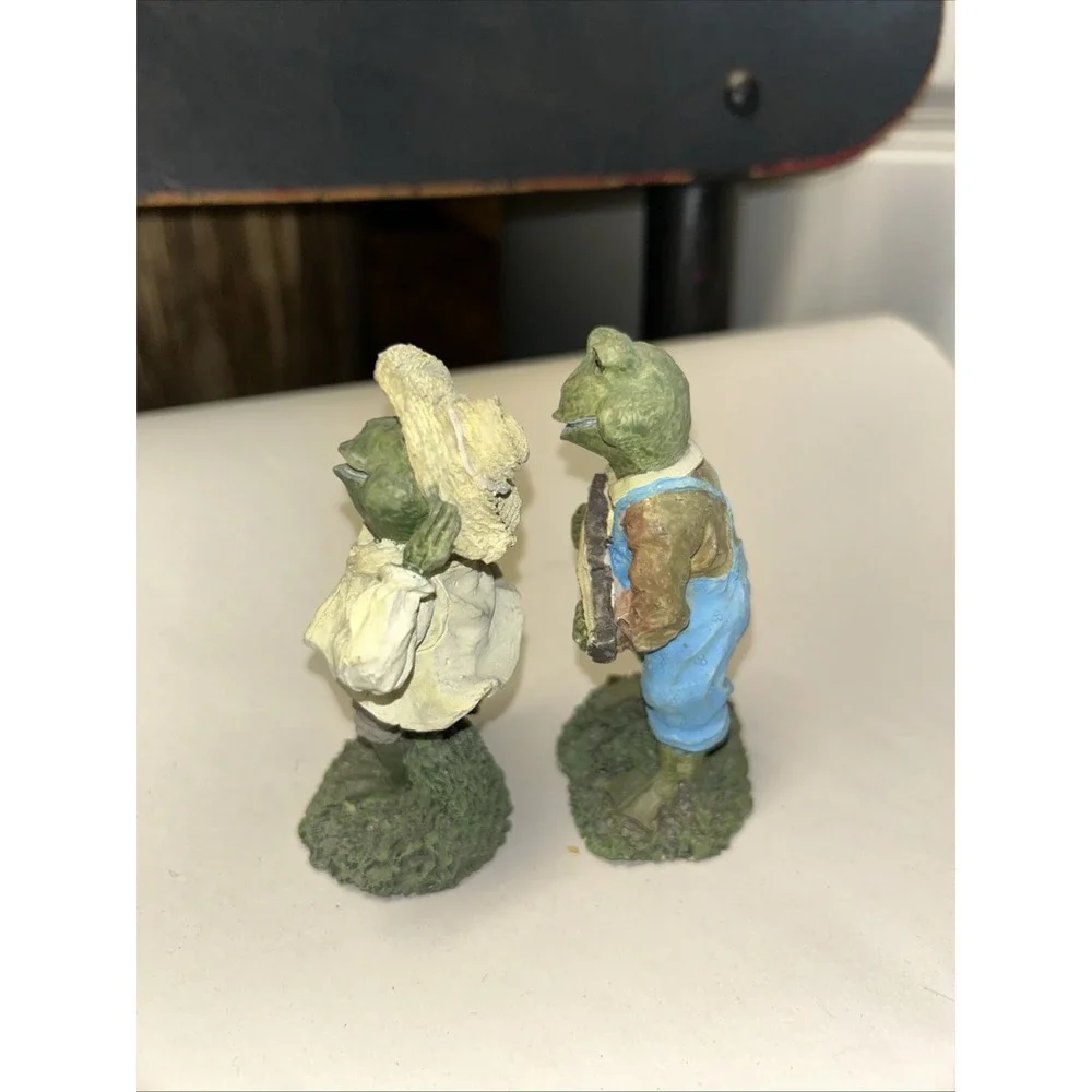 Lot Of 2 Vintage Frog Figurines Playing Guitar And Dancing So Cute!